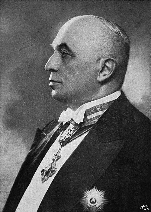 Dr_Demeter_von_Tuschinski_1938